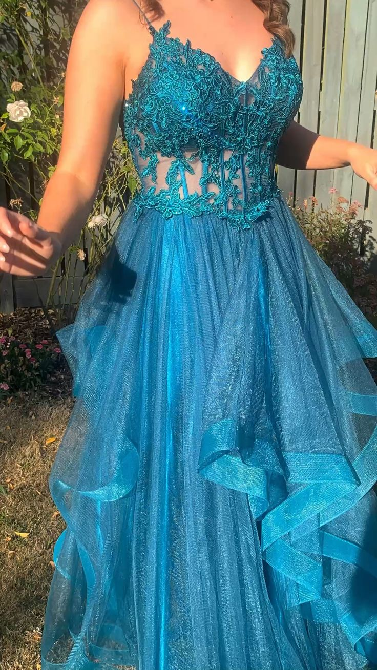 Beautiful Applique Tulle Prom Dress Elegant Evening Dress SH897