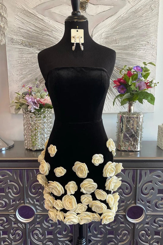 Black Strapless Bodycon Homecoming Dress with 3D Floral Appliqués and Short Hem
