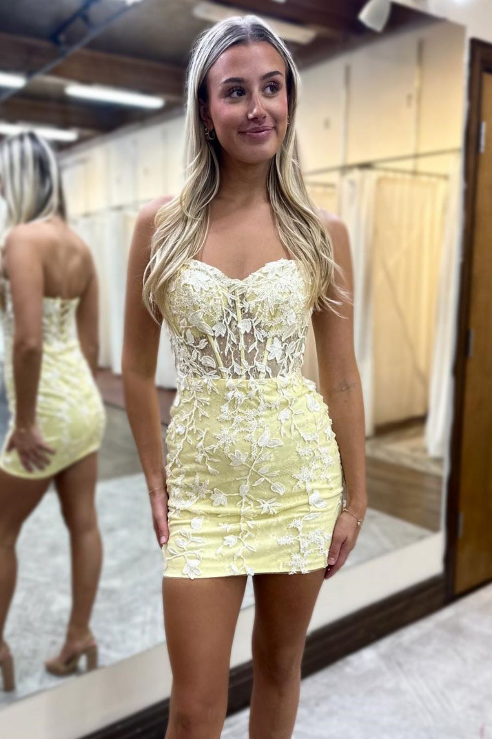 Cute Bodycon Sweetheart Lace Up Short Dress with Appliques Homecoming Dress