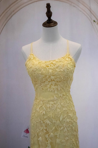 Cute Yellow Spaghetti Straps Short Tight Lace Homecoming Dress