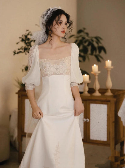 Romantic Wedding Gown Bridal Dress A Line Square Neck Satin Wedding Dress Ivory Wedding Dresses Modest Wedding Gowns DH2038