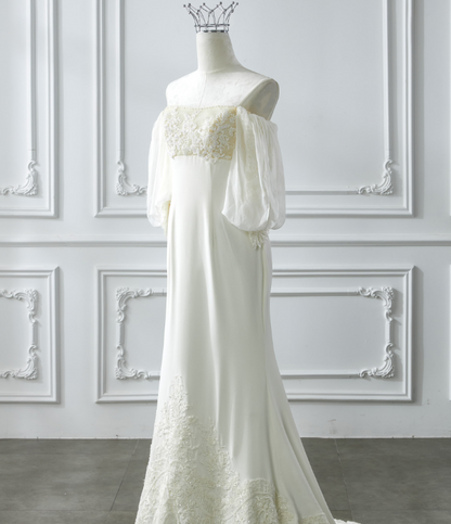 Romantic Wedding Gown Bridal Dress A Line Square Neck Satin Wedding Dress Ivory Wedding Dresses Modest Wedding Gowns DH2038