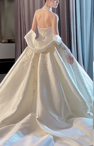 Romantic Wedding Gown Bridal Dress Ball Gown Strapless Wedding Dress White Lace Appliques Wedding Dresses Modest Wedding Gowns DH2040