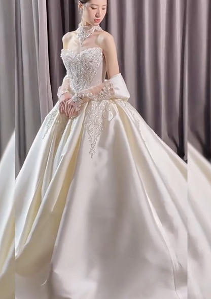 Romantic Wedding Gown Bridal Dress Ball Gown Strapless Wedding Dress White Lace Appliques Wedding Dresses Modest Wedding Gowns DH2040