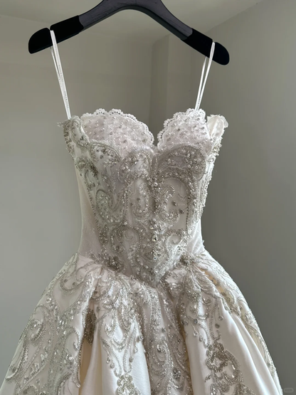 Ethereal Wedding Dress Ball Gown Sweetheart Satin White Sleeveless Long Wedding Dresses Bridal Gowns DH2050