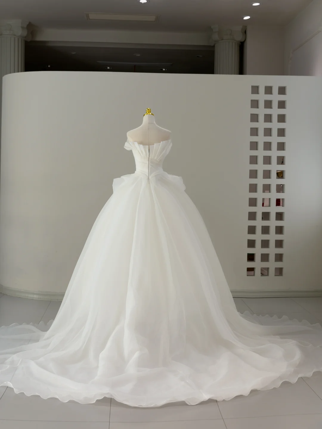 Timeless Bridal Dress Ball Gown Strapless Tulle Long Wedding Dress Boho Wedding Dresses Modest Wedding Gowns DH2057