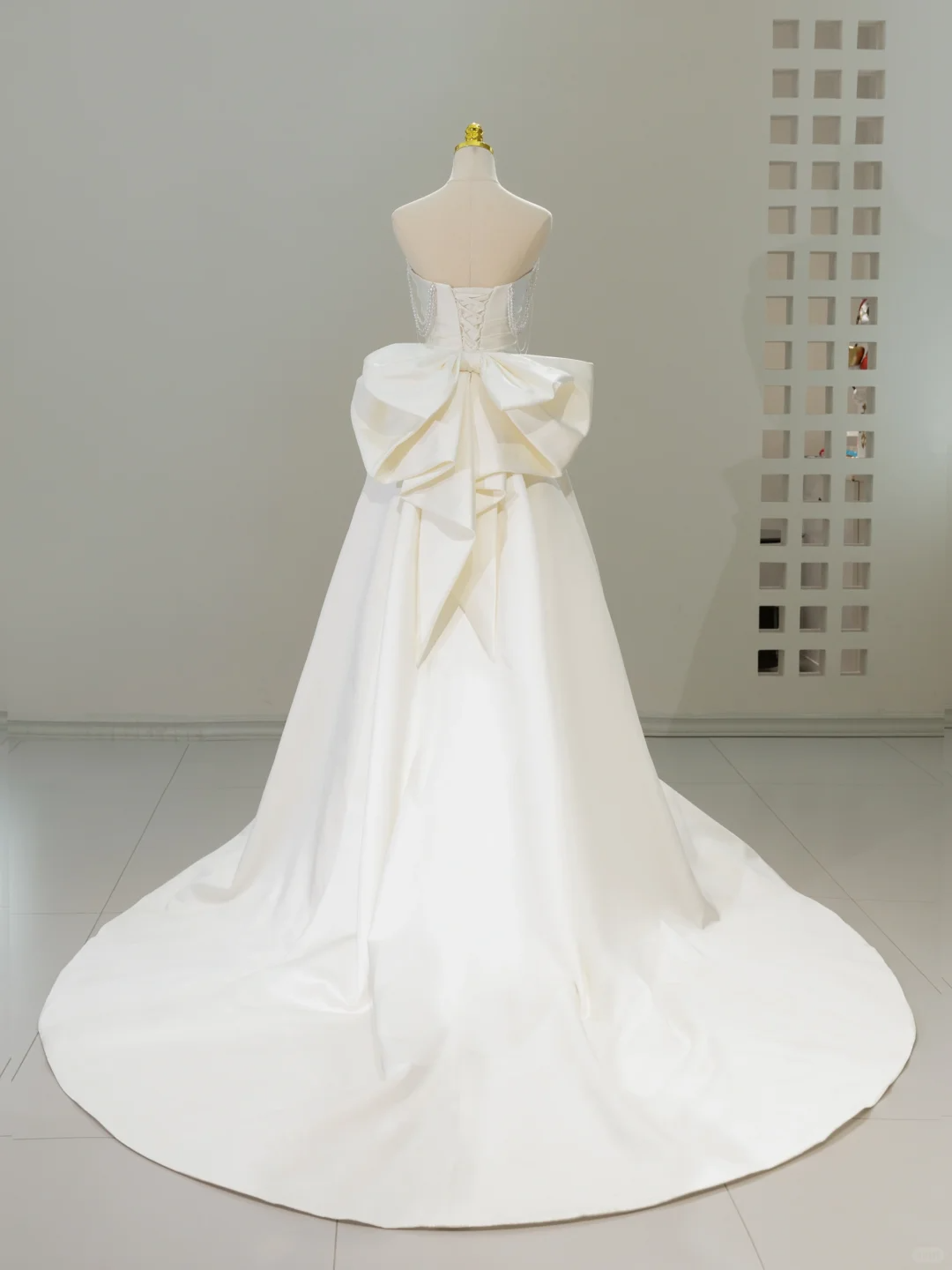 Timeless Bridal Dress Mermaid Sweetheart Satin White Long Wedding Dress Boho Wedding Dresses Modest Wedding Gowns DH2066