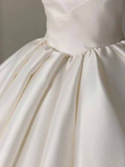 Elegant Wedding Dress Ball Gown Off The Shoulder Satin Short Sleeves Wedding Dresses Bridal Gowns DH2074