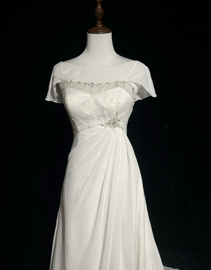 Vintage Bridal Dress A Line Scoop Short Sleeves White Silver Beads Long Wedding Dress Retro Wedding Dresses Modest Wedding Gowns DH2659