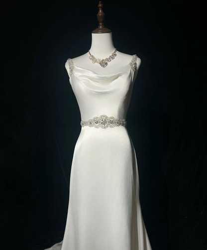 Princess Bridal Dress Mermaid Spaghetti Straps Satin White Beads Long Wedding Dress Retro Wedding Dresses Modest Wedding Gowns DH2665