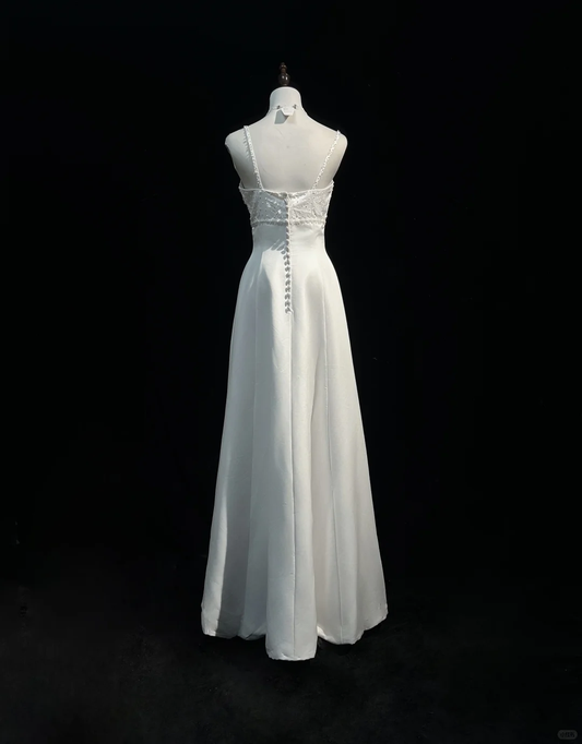 Vintage Bridal Dress A Line Spaghetti Straps Satin White Beads Long Wedding Dress Retro Wedding Dresses Modest Wedding Gowns DH2666