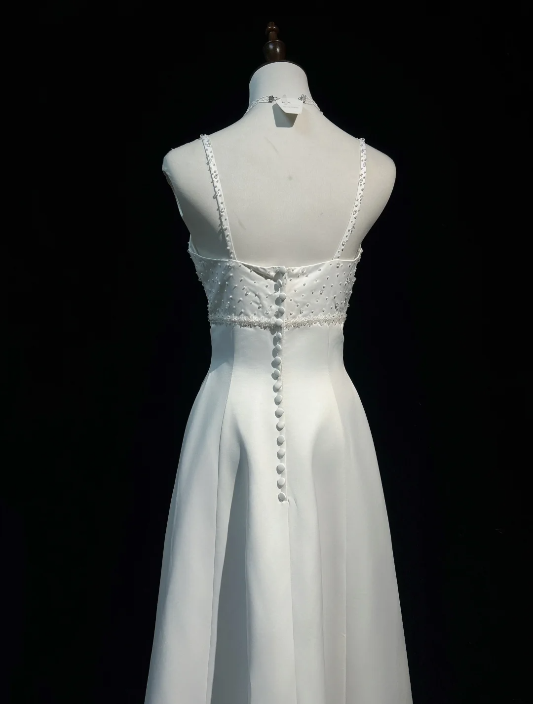 Vintage Bridal Dress A Line Spaghetti Straps Satin White Beads Long Wedding Dress Retro Wedding Dresses Modest Wedding Gowns DH2666