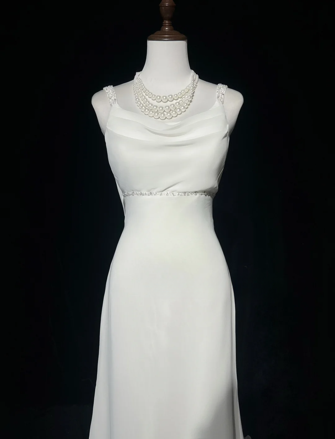 Vintage Bridal Dress Mermaid Spaghetti Straps Backless Chiffon White Beads Long Wedding Dress Retro Wedding Dresses Modest Wedding Gowns DH2669