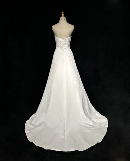 Vintage Bridal Dress A line Strapless Satin White Long Wedding Dress Retro Wedding Dresses Modest Wedding Gowns DH2677