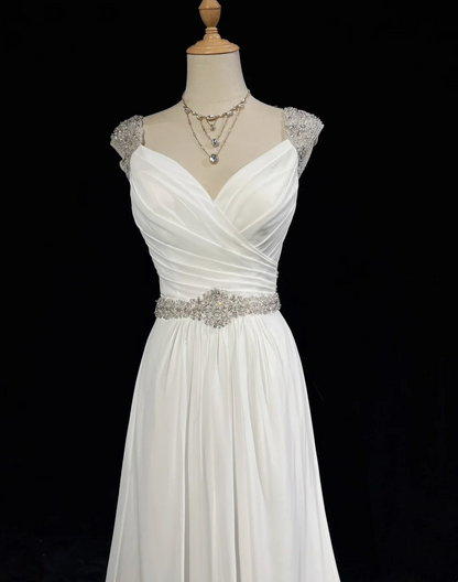 Vintage Bridal Dress A line Sweetheart Chiffon Silver Beads White Long Wedding Dress Retro Wedding Dresses Modest Wedding Gowns DH2678