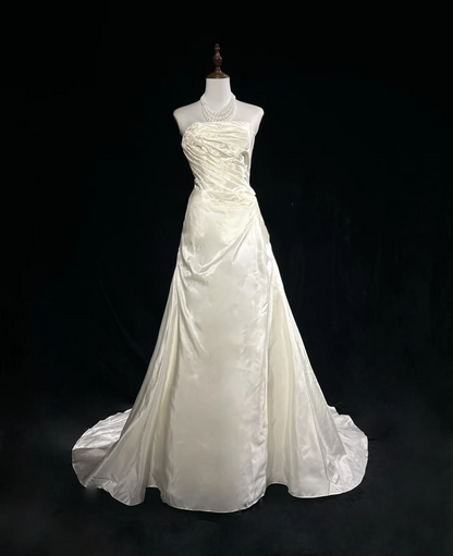 Vintage Bridal Dress Ball Gown Strapless Satin Ivory Long Wedding Dress Retro Wedding Dresses Modest Wedding Gowns DH2680