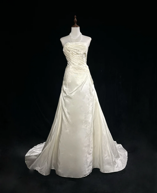 Vintage Bridal Dress Ball Gown Strapless Satin Ivory Long Wedding Dress Retro Wedding Dresses Modest Wedding Gowns DH2680