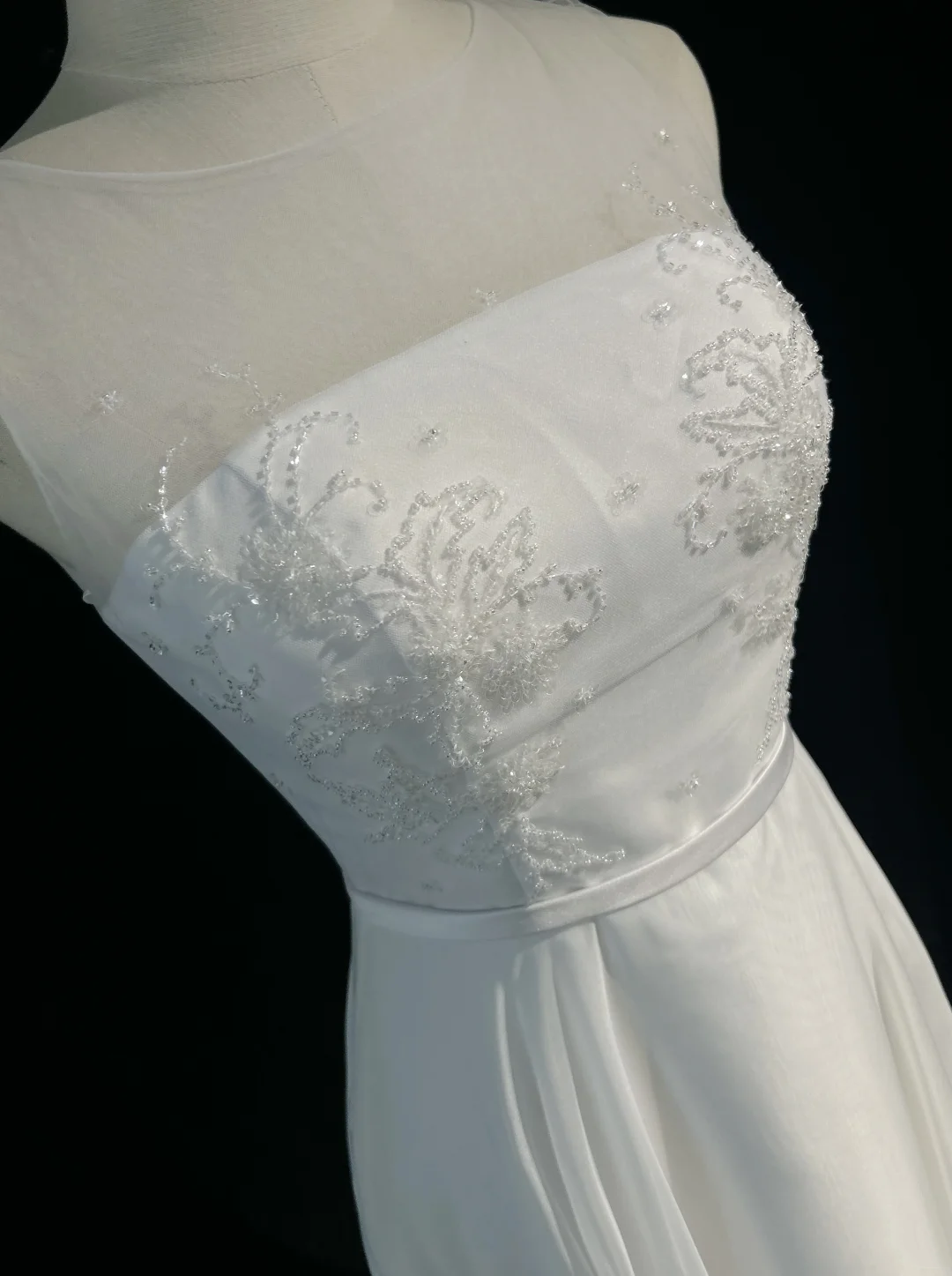 Vintage Bridal Dress A line Scoop Neck Chiffon Beads White Short Second Wedding Dress Retro Wedding Dresses Modest Wedding Gowns DH2685