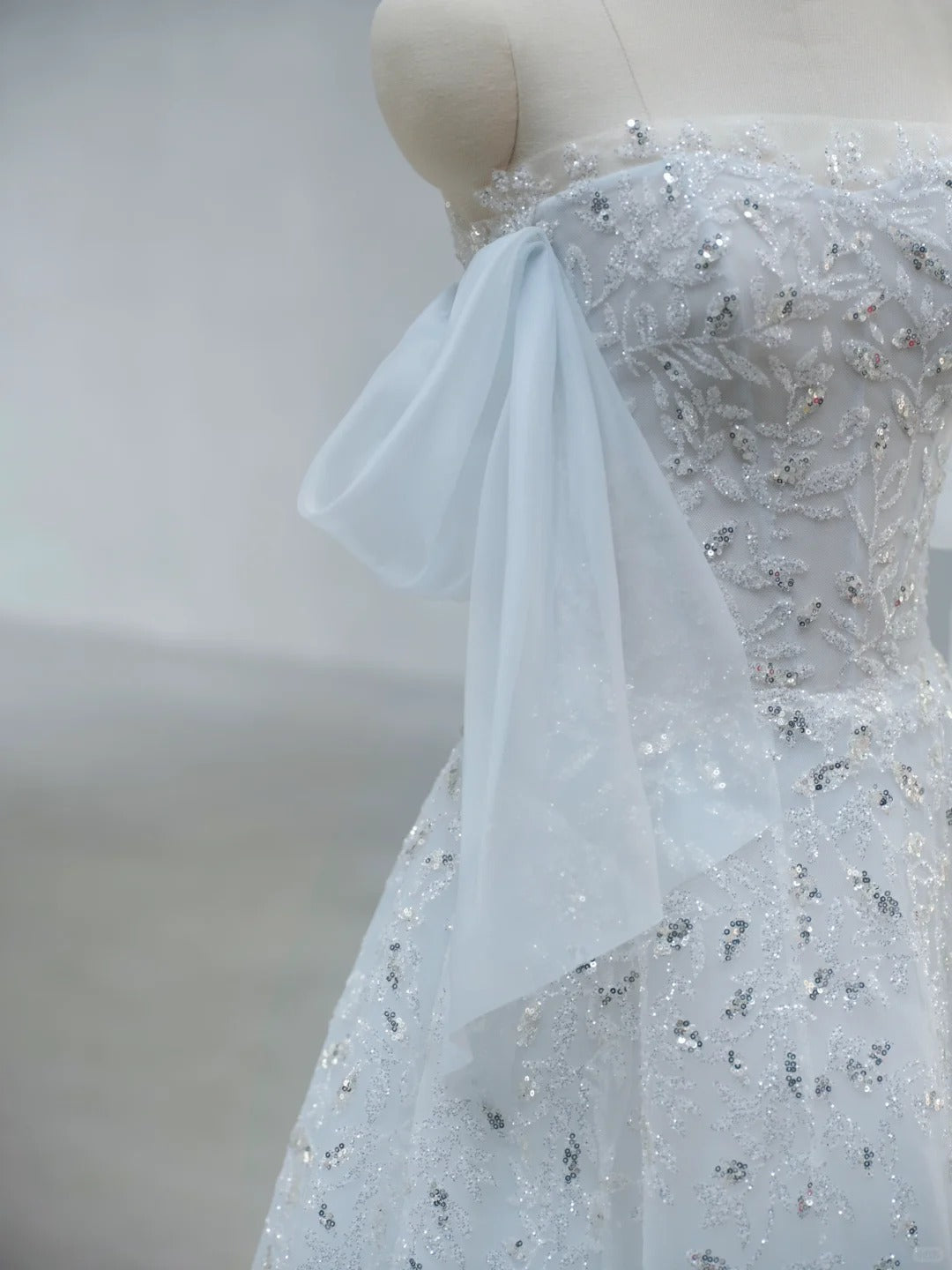 Timeless Bridal Dress A-Line Off Shoulder Tulle White Long Wedding Dress Modest Bridal Dress DH02717