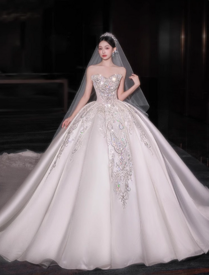 Modest White Sweetheart Neck Wedding Dresses Tulle Beaded Applique Ball Gown Elegant Bridal Dress Elegant Bridal Gowns DH2729