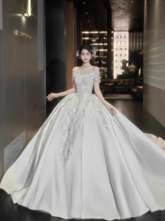 Modest White Wedding Dresses Tulle Sparkly Ball Gown Elegant Bridal Dress Beaded Short Sleeve Bridal Gowns DH2730