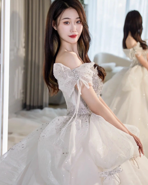 Princess Bridal Dress Ball Gown Off Shoulder Tulle White Beads Long Wedding Dress Modest Bridal Gowns DH2765