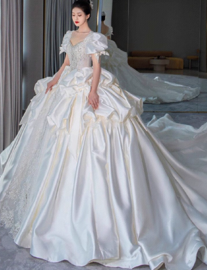 Princess Bridal Dress Ball Gown V-Neck Satin White Beads Long Wedding Dress Modest  Bridal Gowns DP2767