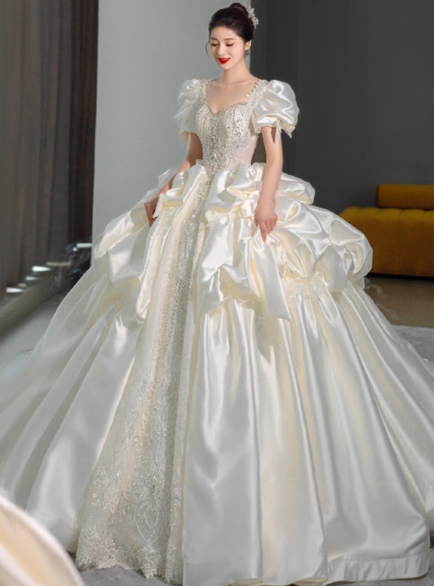 Princess Bridal Dress Ball Gown V-Neck Satin White Beads Long Wedding Dress Modest  Bridal Gowns DP2767