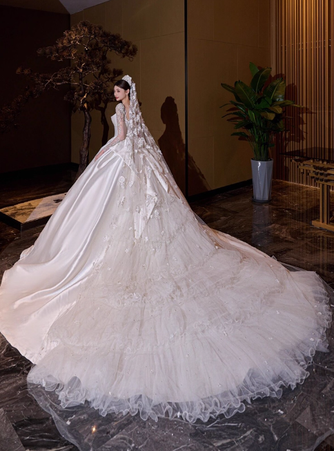 Princess Bridal Dress Ball Gown Satin White Beads Long Wedding Dress Modest Long Sleeve Bridal Gowns DP2771