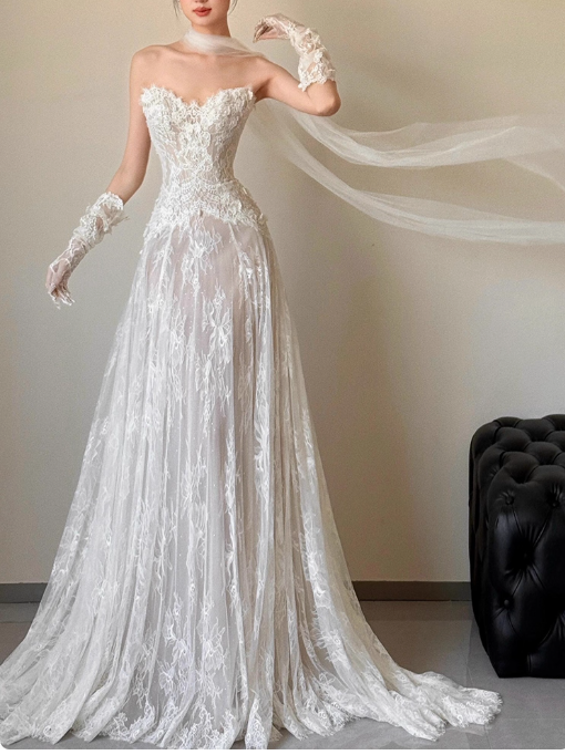 Modest A-Line Sweetheart Neck Bridal Dress White Long Wedding Dress Elegant Lace Applique Bridal Gowns DP2815