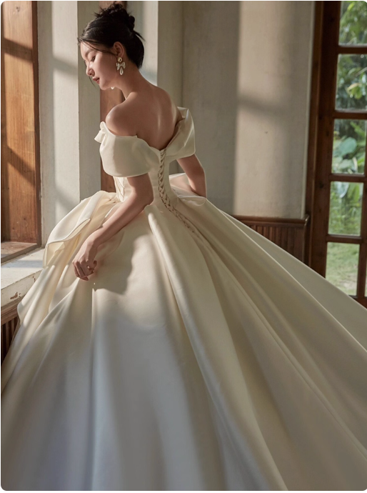 Modest Ball Gown Off-the-shoulder Bridal Dress White Satin Tulle Long Wedding Dress Elegant Lace Applique Bridal Gowns DP2816