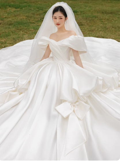 Modest Ball Gown Off-the-shoulder Bridal Dress White Satin Long Wedding Dress Elegant Bridal Gowns DP2818
