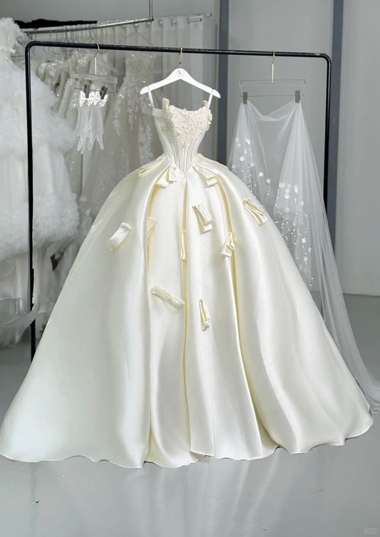 Elegant Light Champagne Strapless Ball Gown Satin Bow Wedding Dress Modest Beaded Bridal Gown DP2823