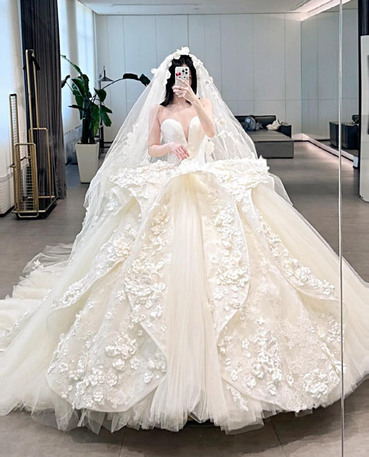 Elegant Sweetheart Neck Ball Gown Wedding Dress Tulle Flower Bridal Dress Glamour Lace Bridal Gowns DP2838