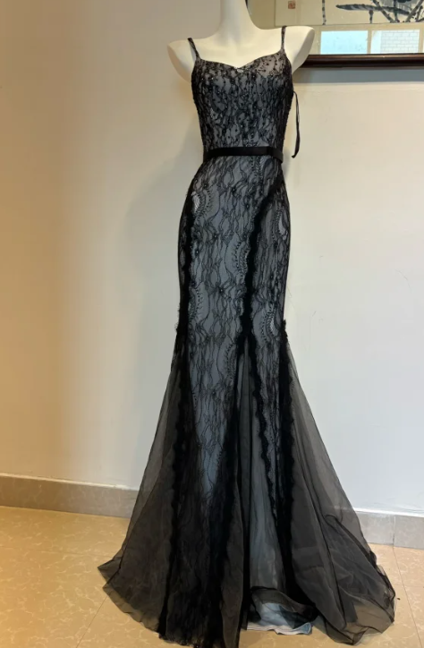 Chic Spaghetti Strap Mermaid Lace Long Prom Dresses, Black Formal Evening Dresses DP3093