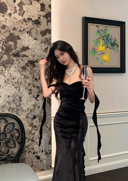 Elegant Spaghetti Straps Mermaid Velvet Long Prom Dresses, Black Evening Dresses DP3102