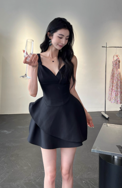 Glam V-neck A-Line Satin Short Prom Dresses, Black Homecoming Dresses DP3135