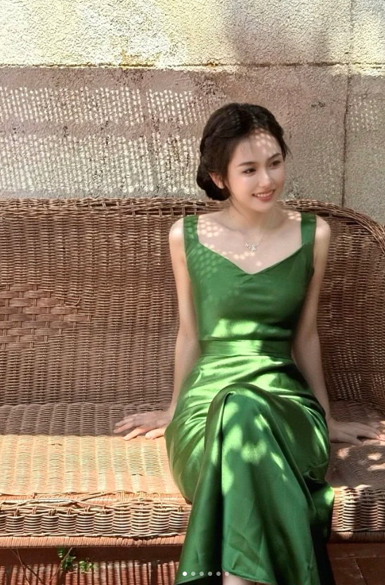 Elegant V-neck Sheath Satin Prom Dresses Dark Green Formal Dresses DP3186