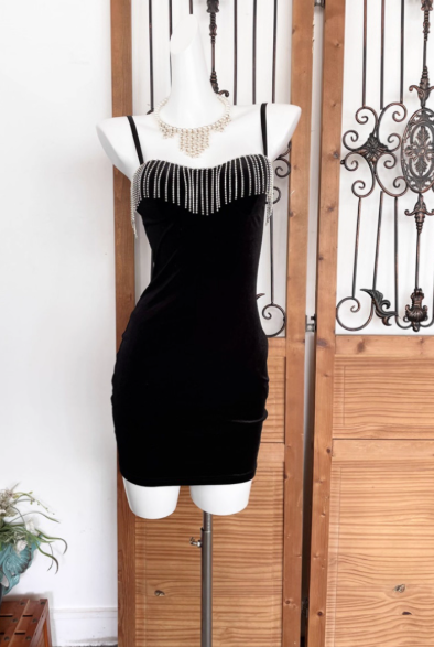 Sexy Black Tight Hoco Dresses, Velvet Spaghetti Straps Short Prom Dresses Birthday Dresses with Tassels DP3196