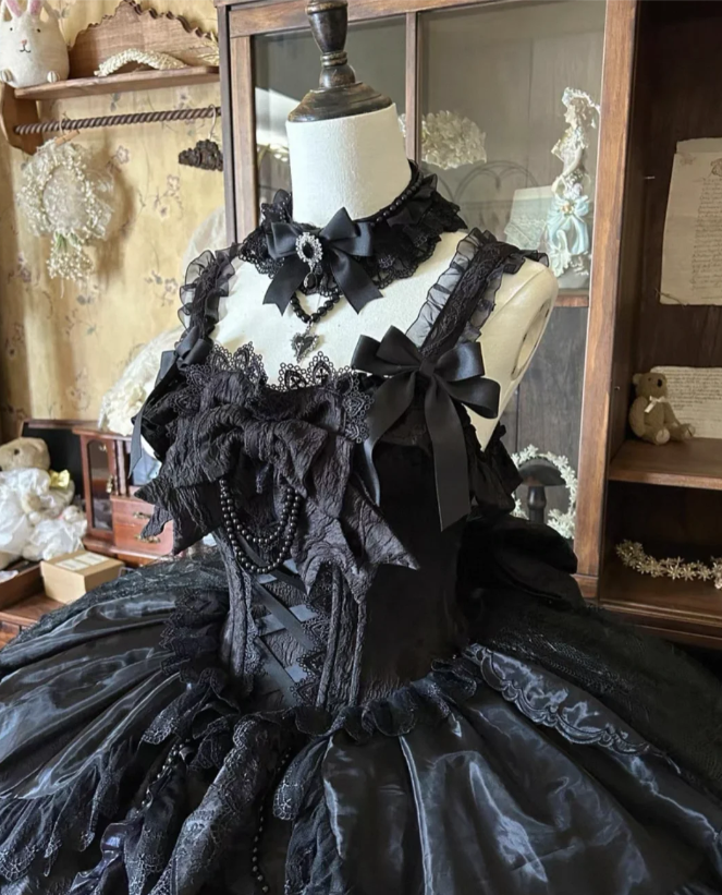Gothic Strap Ball Gown Lace Bow 18th Birthday Dresses Black Lolita Dress DP3197