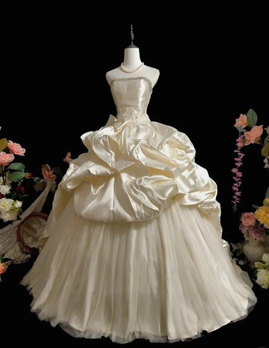 Vintage Strapless Ball Gown Satin Wedding Dresses Sleeveless Light Champagne Bridal Gowns   DP3215