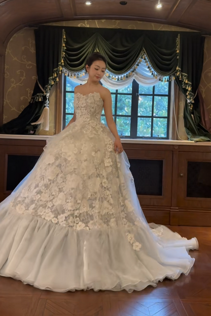 Timeless Strapless Ball Gown Tulle Applique Wedding Dresses White Bridal Gowns DP3329