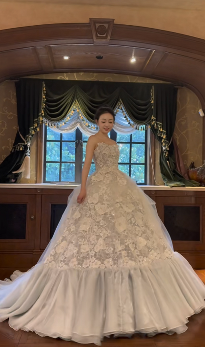 Timeless Strapless Ball Gown Tulle Applique Wedding Dresses White Bridal Gowns DP3329