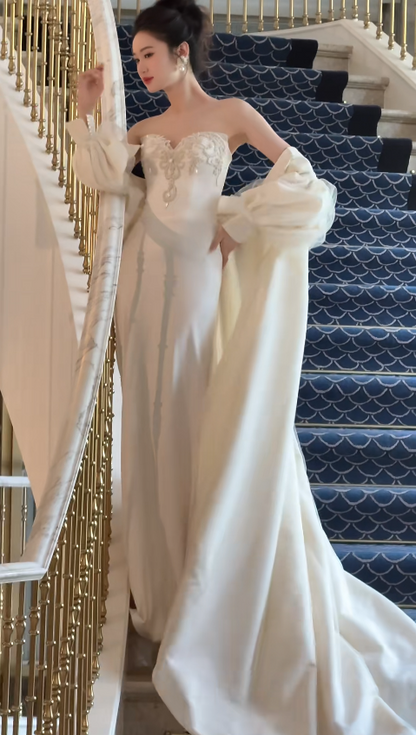 Elegant Sweetheart Neck Sheath Trail Wedding Dresses Sleeveless Satin White Bridal Gowns DP3346