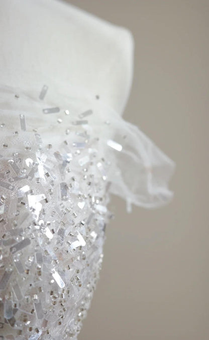 Simple Strapless Sheath Wedding Dresses Sequined Tulle White Bridal Gowns DP3352