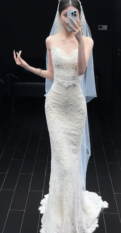 Gorgeous Sheath Wedding Dresses Lace Applique White Bridal Gowns Sweetheart Neck Sleeveless Bridal Dresses DP3354