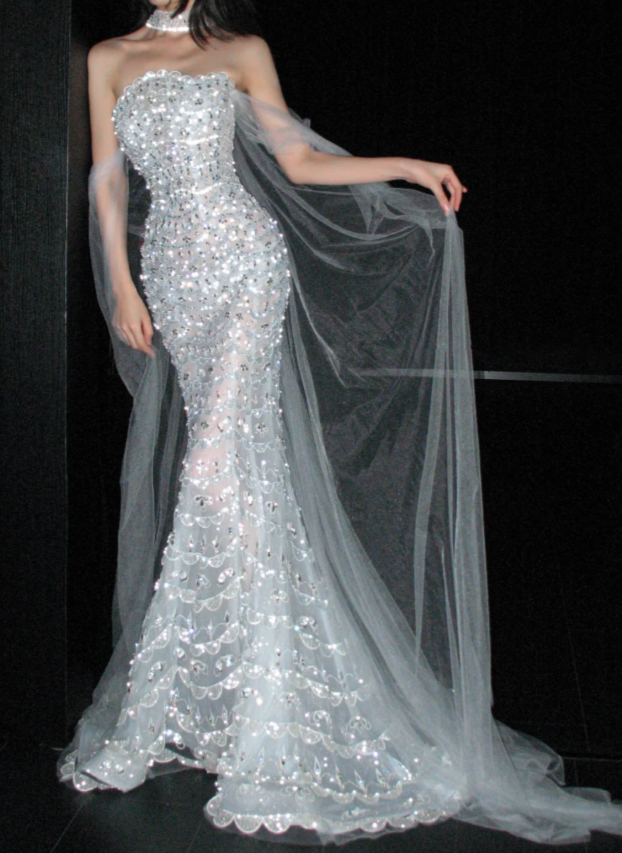 Gorgeous Strapless Mermaid Long Wedding Dresses Tulle Beaded White Bridal Dresses Sleeveless Bridal Gowns DP3701