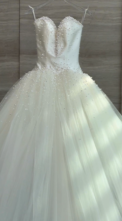 Timeless Sweetheart Neck Ball Gown Long Wedding Dresses Tulle White Bridal Gowns Sleeveless Bridal Dresses DP3732