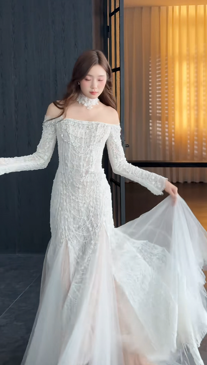 Timeless Off-the-shoulder Sheath Long Wedding Dresses Tulle White Bridal Gowns Long Sleeve Bridal Dresses DP3733