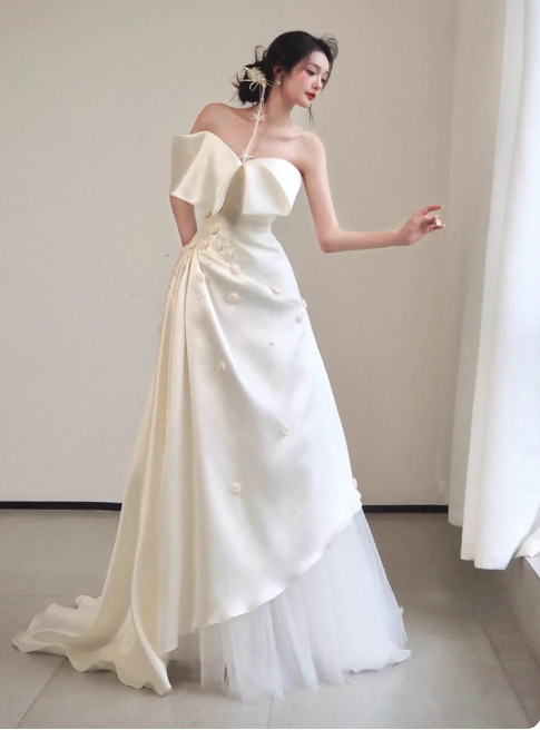 Simple Sheath Long Wedding Dresses Satin Flower White Bridal Gowns Sleeveless Bridal Dresses DP3793